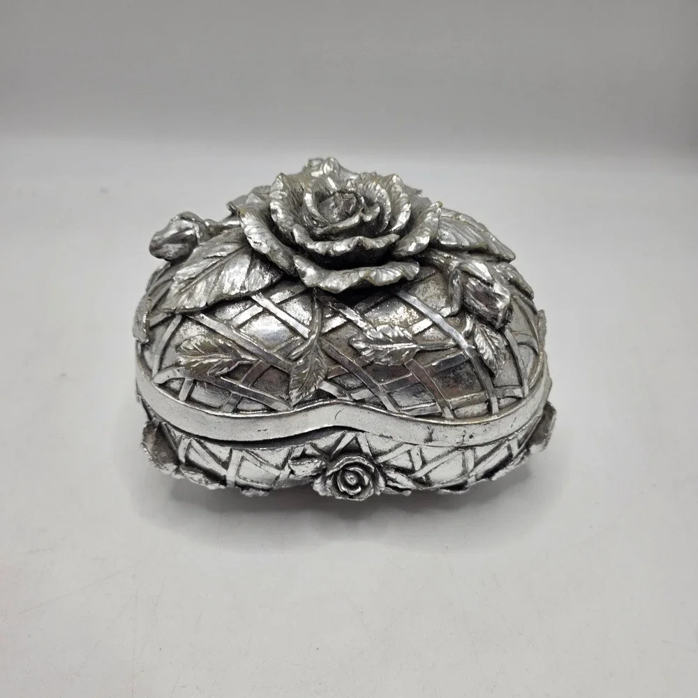 Vintage Silver Heart Trinket Box 3D Rose Floral Ornate Velvet Lined Jewelry Case